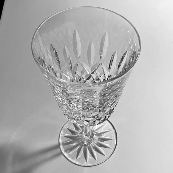WATERFORD Lismore Water Glass / FINE IRISH CRYSTAL / All Hand Cut / SIGNED - Picture 5 of 11